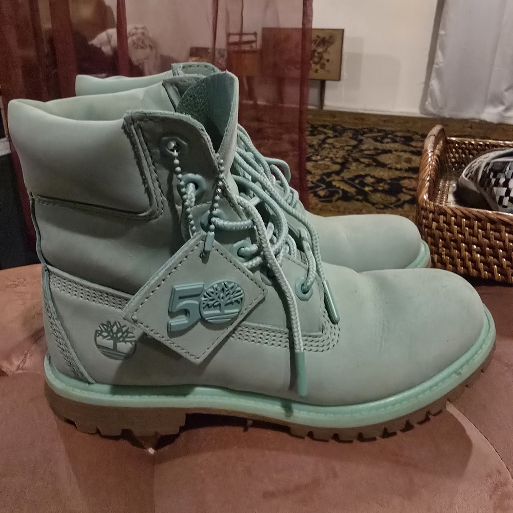 Timberland Women's Pastel Green Combat Boots